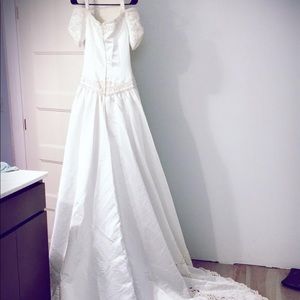 Wedding dress